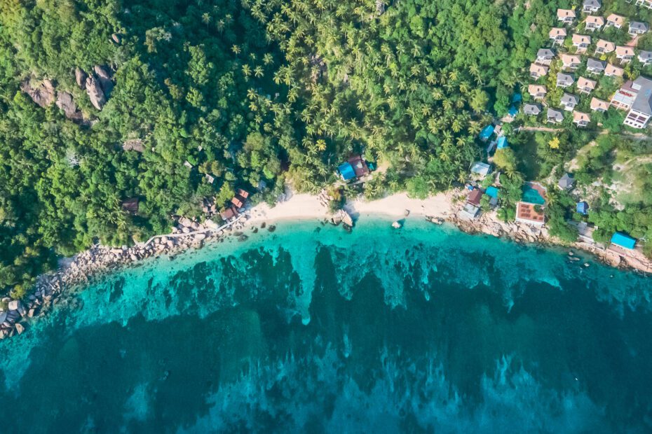 June Juea Beach koh tao